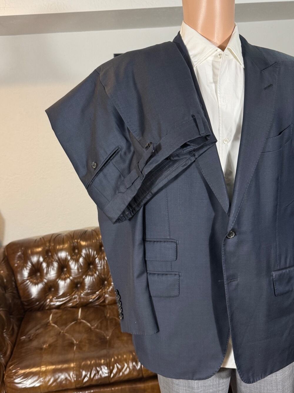 Tom Ford Blue 2Pc Suit 56 46R Peak Lapel Wool Men's 38x31 Trousers O'Connor